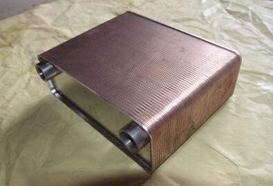 液壓架柱式回轉(zhuǎn)鉆機(jī)為什么能20小時(shí)工作?人家用的冷凝器不一樣