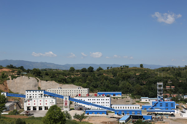 打百米孔，黃莊煤礦用啟睿架柱式液壓鉆機